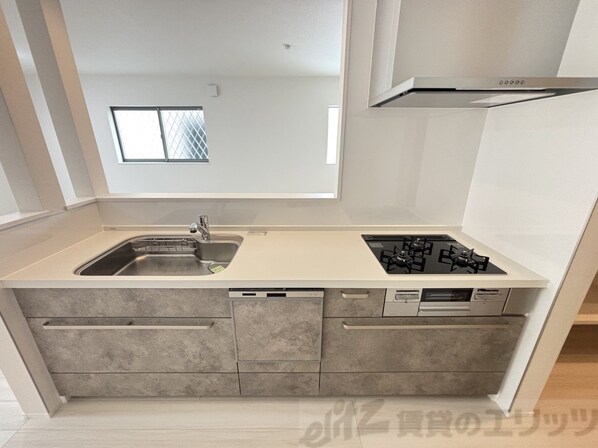 ファミリエ津之江A棟の物件内観写真